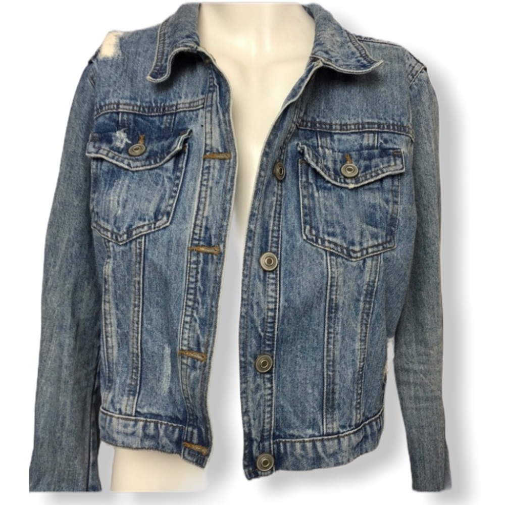 Forever21 Blue Denim Distressed Jean Jacket Size M
